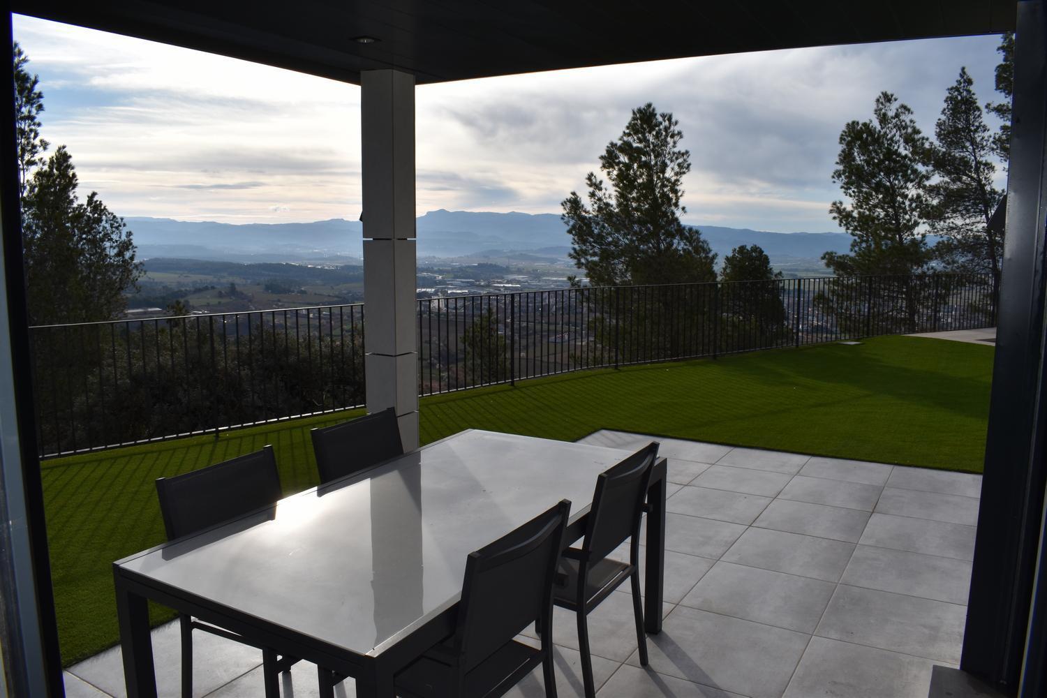 Eagle'S Nest Apartamento Castellnou de Bages Exterior foto