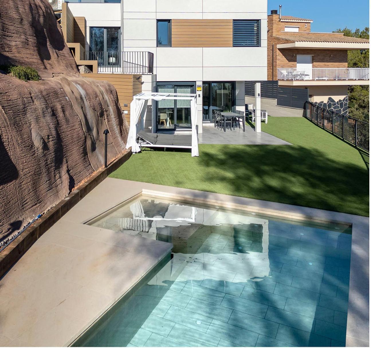 Eagle'S Nest Apartamento Castellnou de Bages Exterior foto